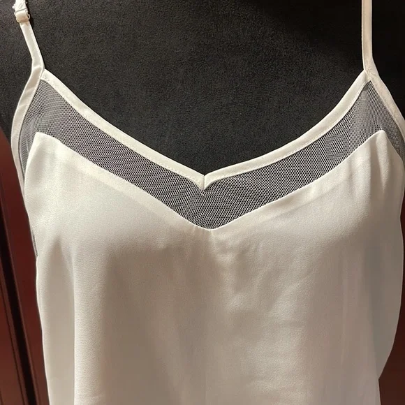 Forever 21 white sexy top - Picture 2 of 5